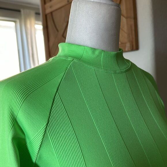 NWOT Free People Movement Offside Layer Lime Zest High Neck Thumbhole M/L Long - Picture 11 of 16